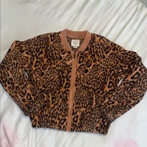 Billabong  Leopard Print Kids Jacket Girls Size 10/12 Large USED